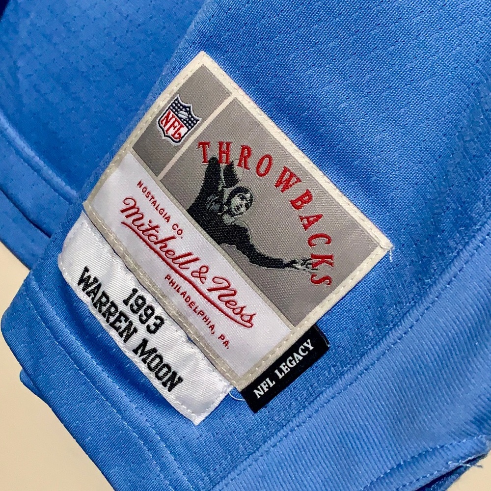 9/10 condition worn ONCE! Authentic warren moon Jersey